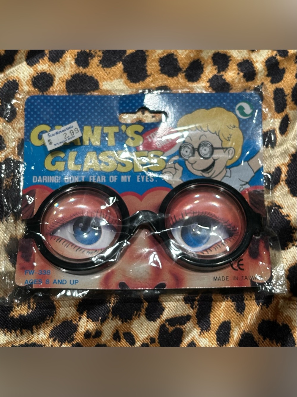Vintage "Giant's Glasses" Novelty Gag Glasses - Sealed Deadstock Prank Glasses